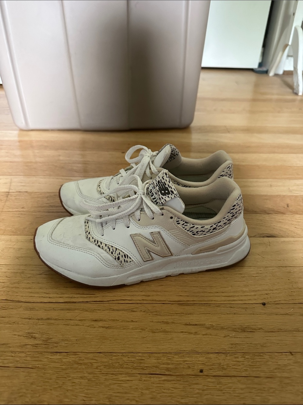 New Balance Off-White and Beige Leather Sneakers with Patterned Trim